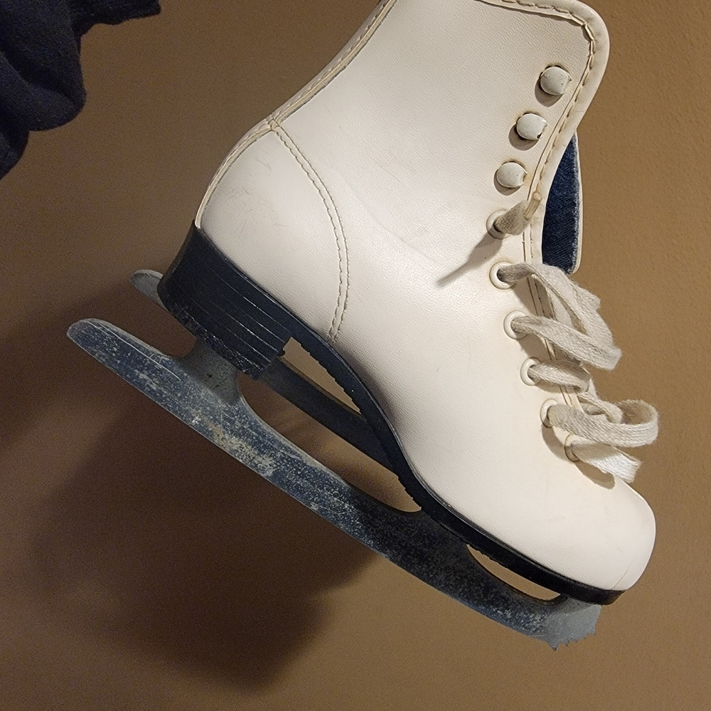 White figure skates